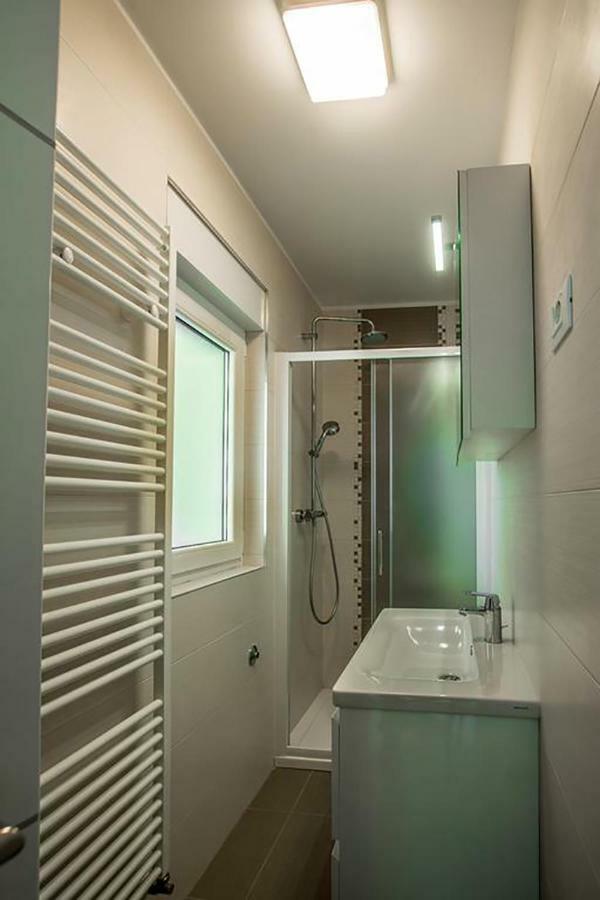 Apartment Vuk Pula Extérieur photo