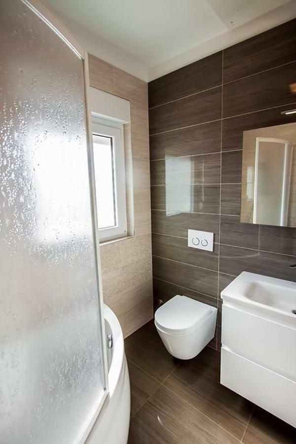Apartment Vuk Pula Extérieur photo